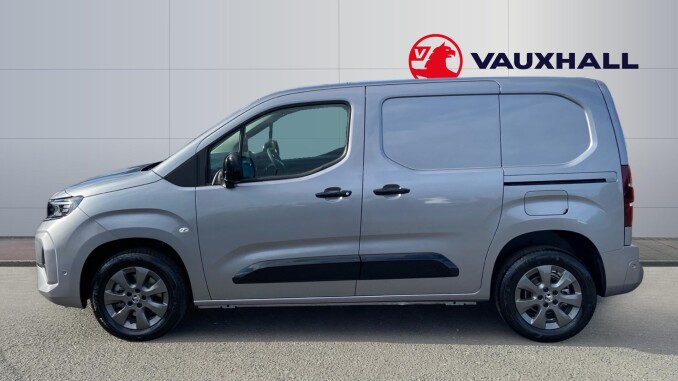 Vauxhall Combo Cargo Combo Diesel 1.5 Turbo D 100ps Pro H1 Van - Image 7